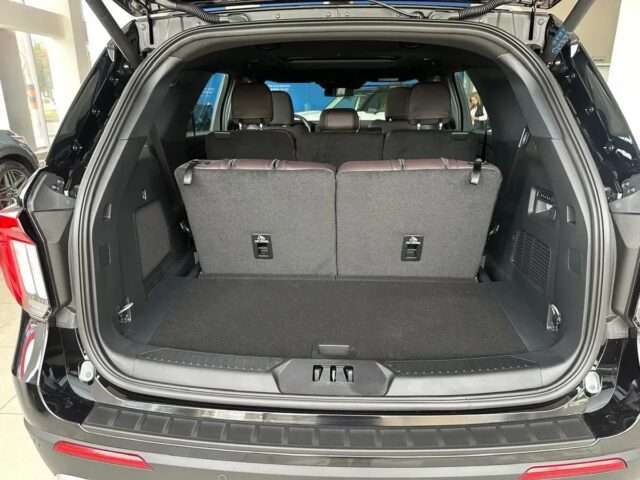Ford Explorer Platinum 2026