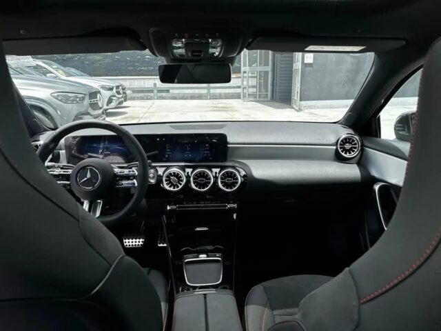 Mercedes-Benz A 250 2027