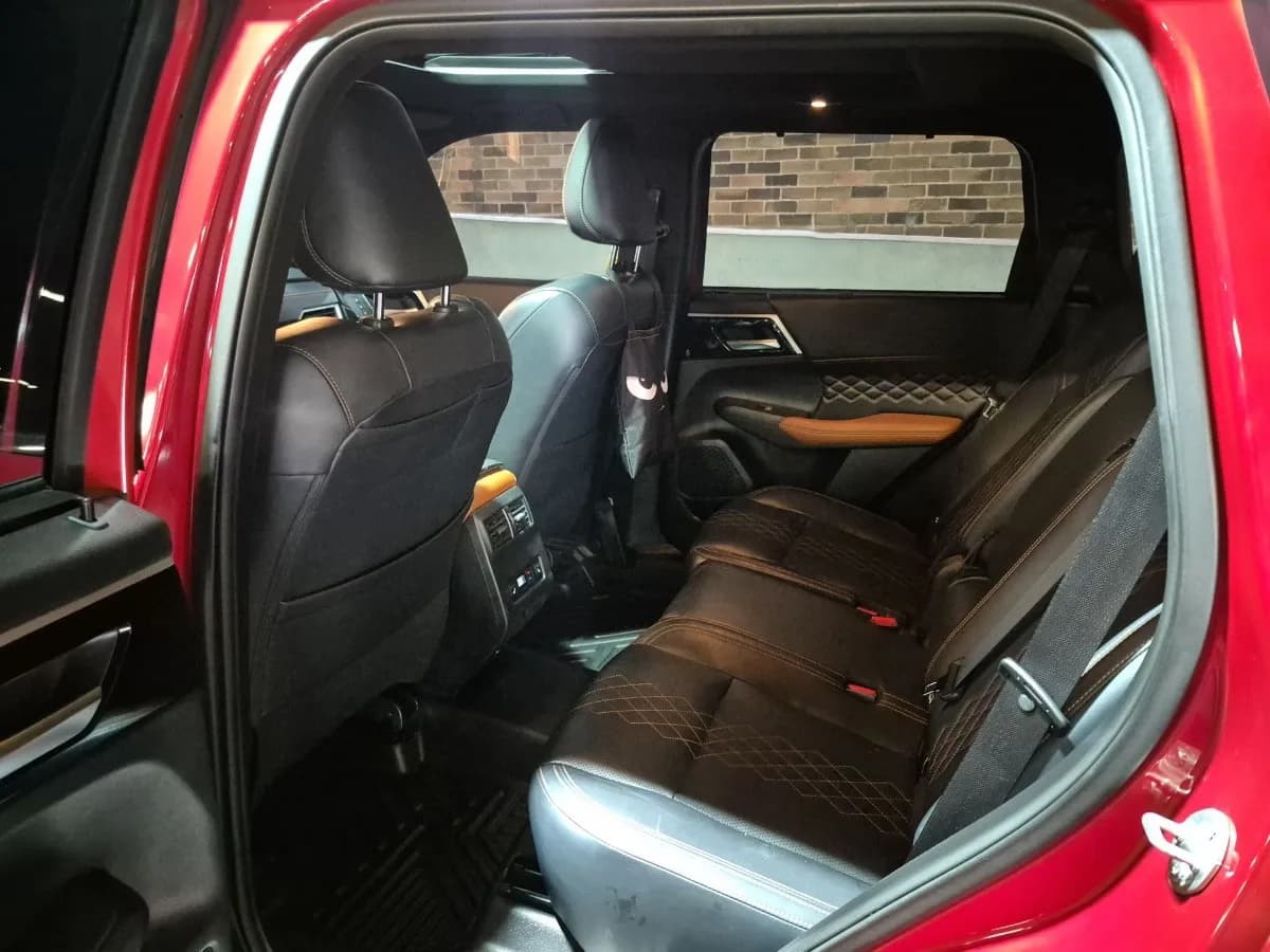 Mitsubishi Outlander 2025